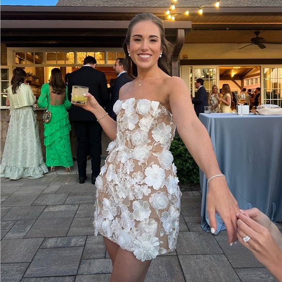 Bronx and Banco Jasmine Maraya Dress in White Floral - Picture 4 of 4